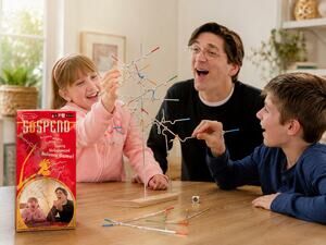 NEW Sealed Melissa & Doug Suspend Family Balance Game Factory Sealed Complete